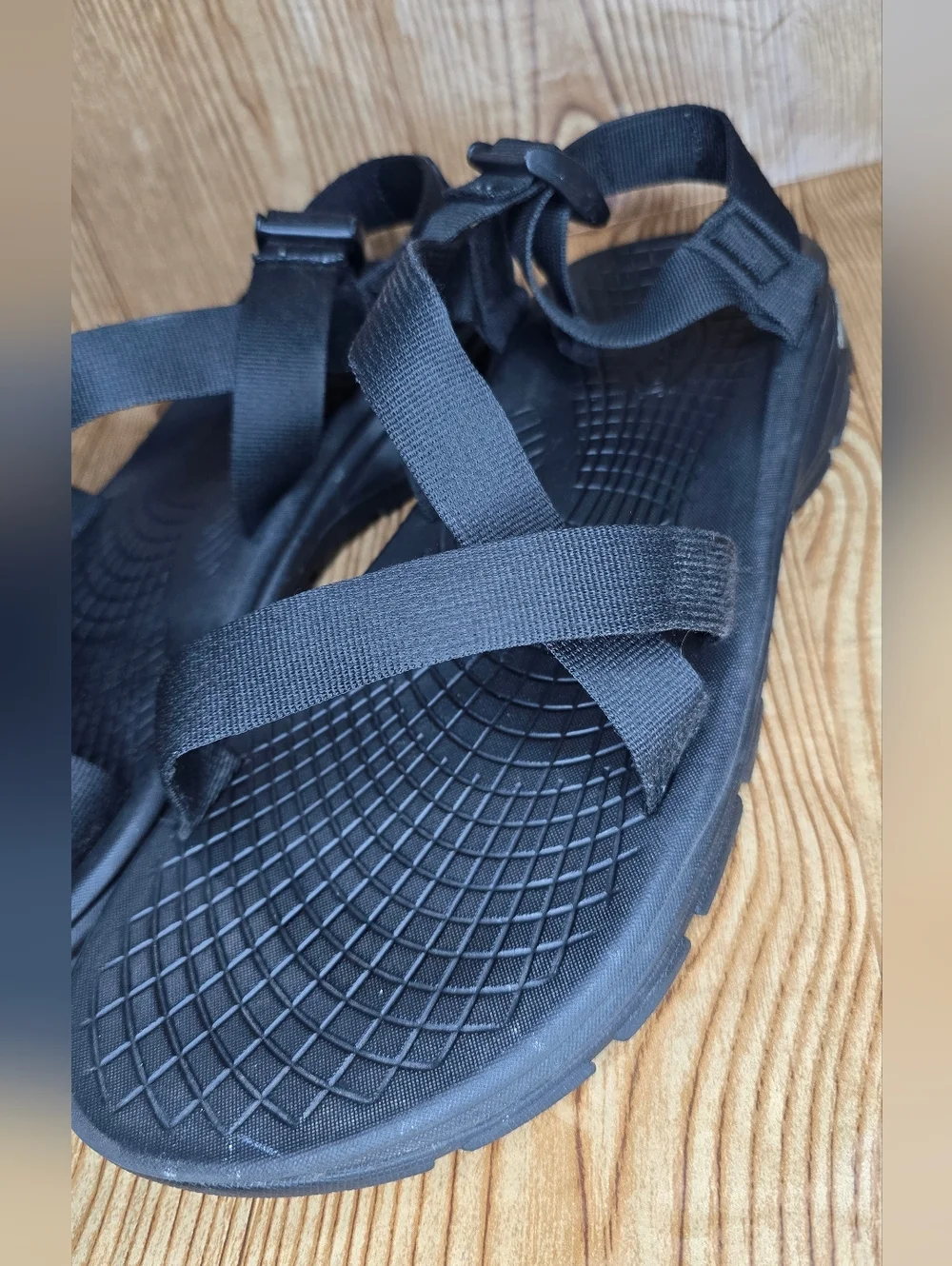Men's Chaco Black Strappy Outdoor Waterproof  Sandals Size 14‎